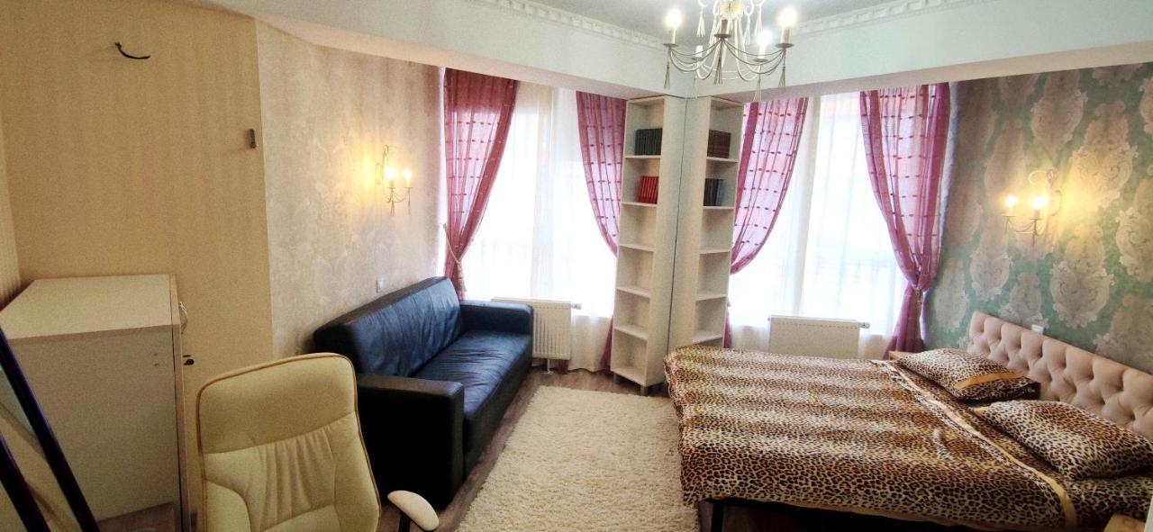 Inessa Center Guest Penthhouse Appartement Chişinǎu Buitenkant foto