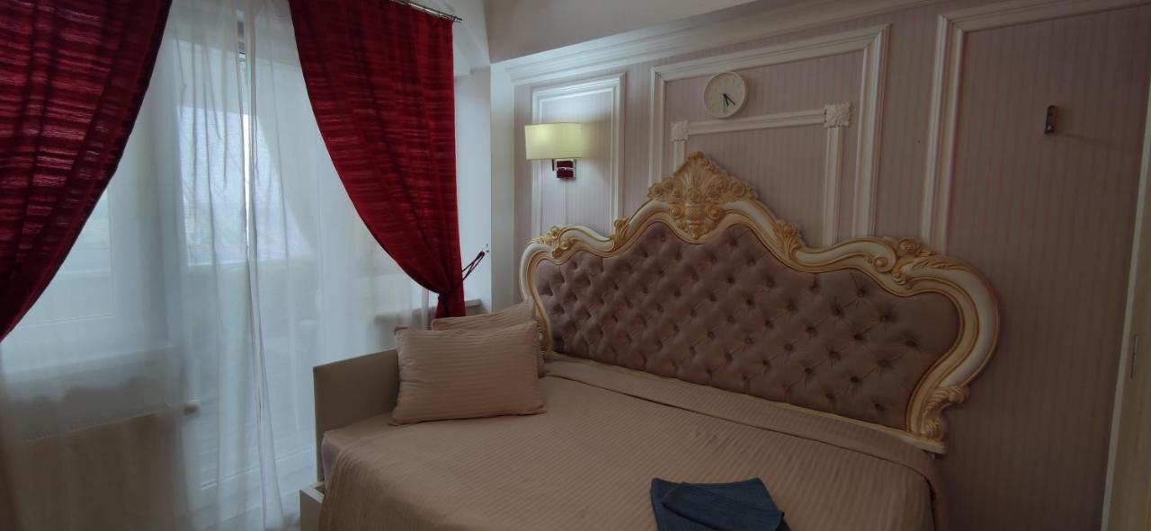 Inessa Center Guest Penthhouse Appartement Chişinǎu Buitenkant foto