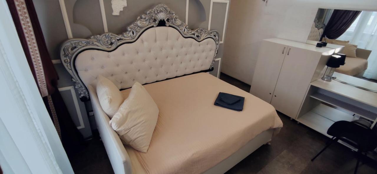Inessa Center Guest Penthhouse Appartement Chişinǎu Buitenkant foto