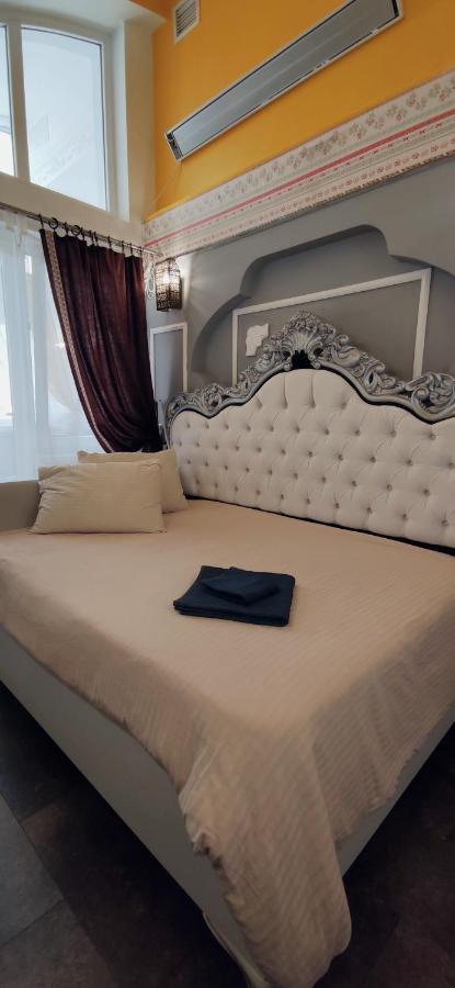 Inessa Center Guest Penthhouse Appartement Chişinǎu Buitenkant foto