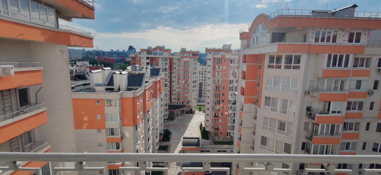 Inessa Center Guest Penthhouse Appartement Chişinǎu Buitenkant foto